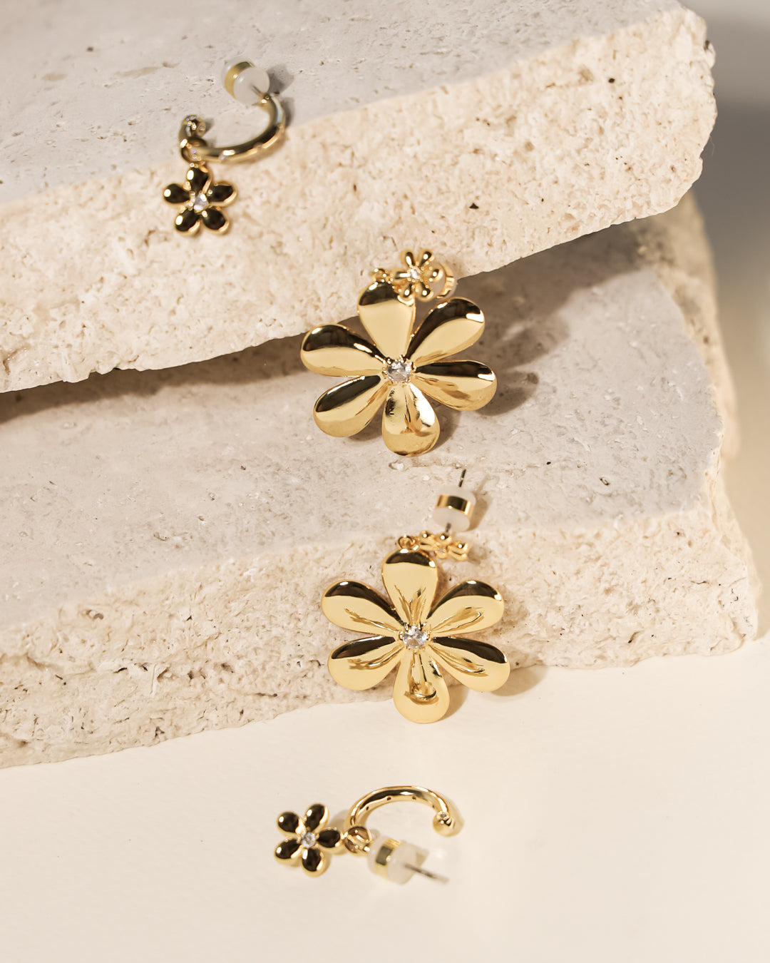 Diamonte Daisy Hoops- Gold