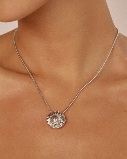 The Sunflower Pendant Necklace