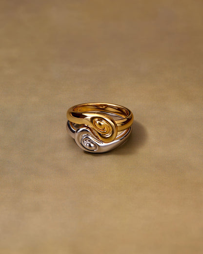 The Two-Tone Coquille Ring Set