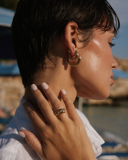 The Mini Ridged Amalfi Hinge Hoops