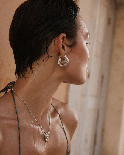 The Ridged Amalfi Hinge Hoops