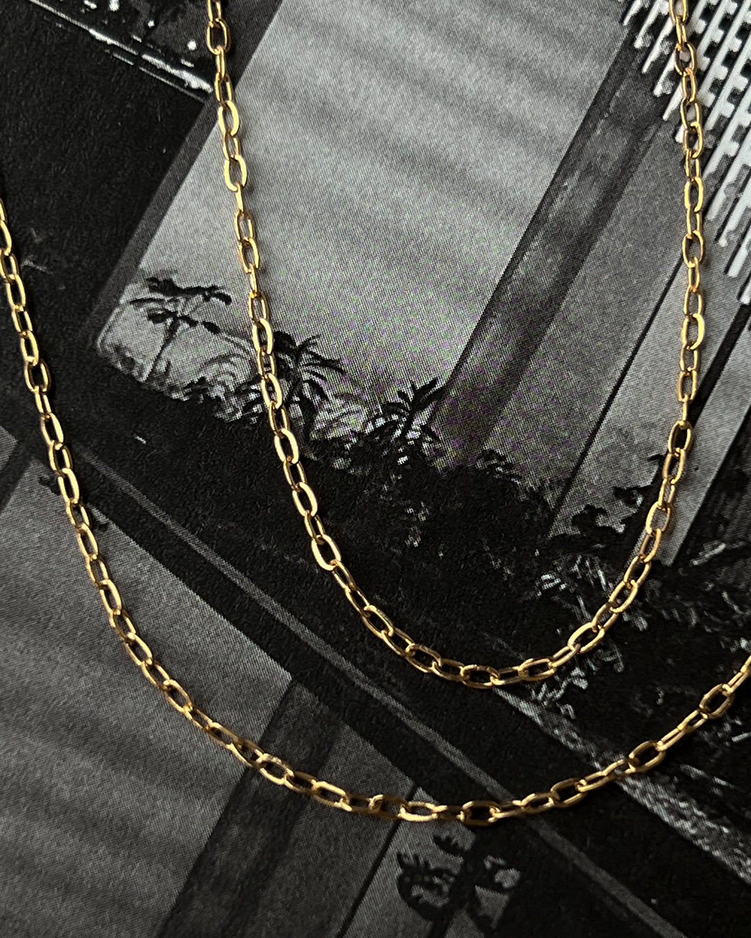 Take Me to the Bungalows Belly Chain- Gold