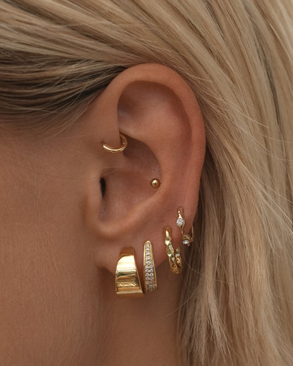 Hammered Chain Link Huggies- Gold