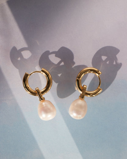 The White Pearl Amalfi Huggies
