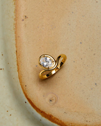 Bianco Nero Statement Ring-Gold